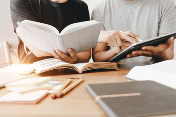 江畔独步寻花诗意、中心、注释