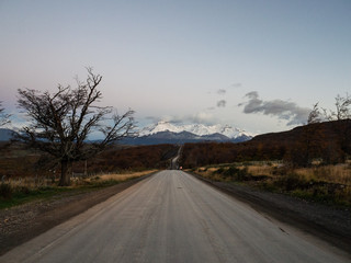 19岁可以贷款买车吗