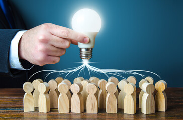 合力叉车与龙工叉车各自有什么优势和劣势