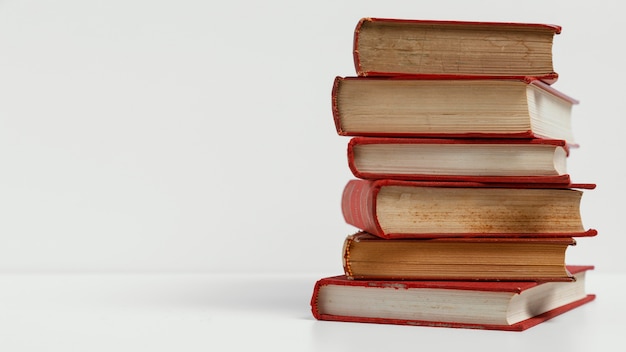 锂离子电池充放电过程中正负极的化学反应是怎么样的？